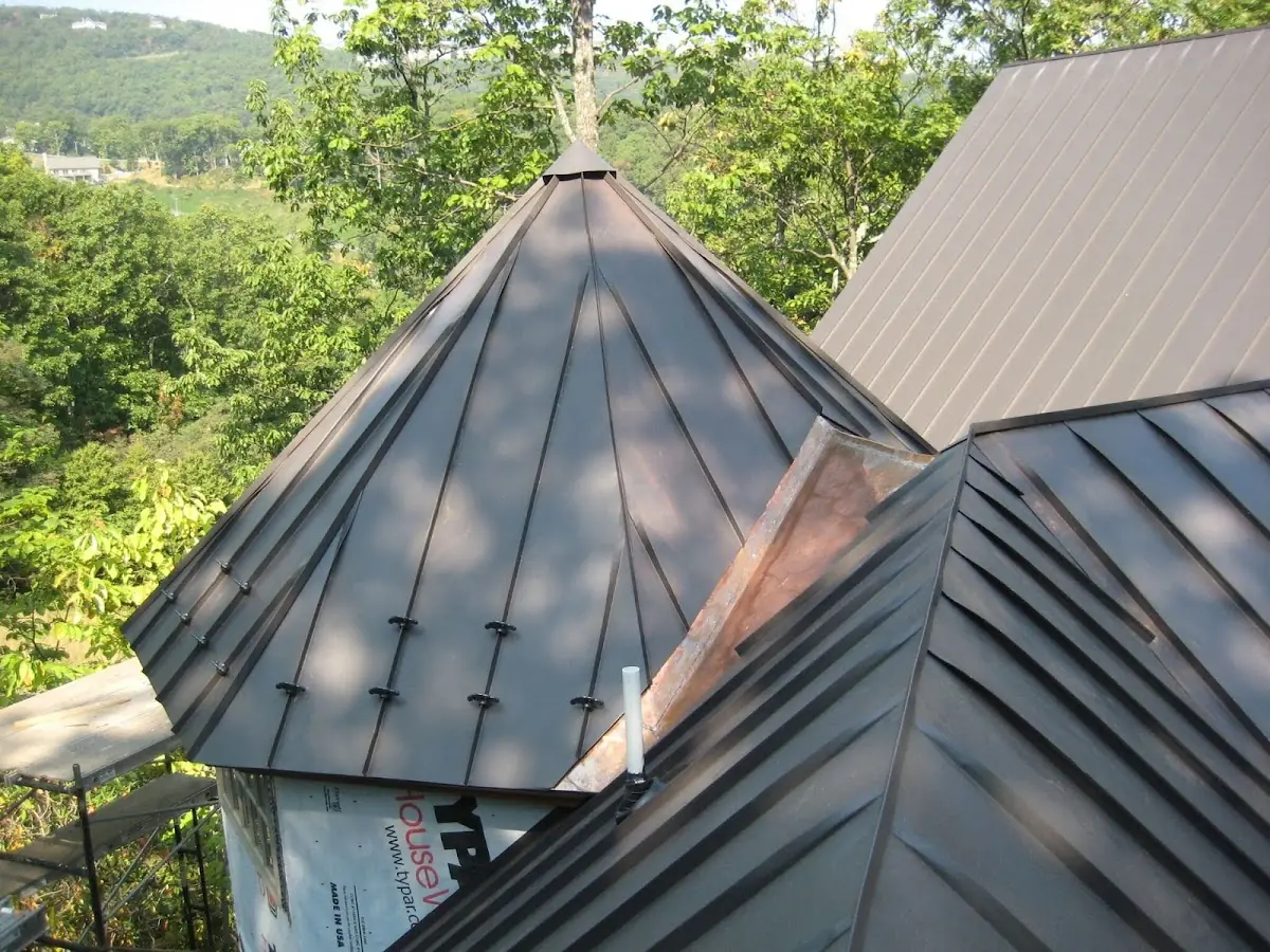 Professional Roof Tarp Installation by Craftsman Roofing in East Honolulu